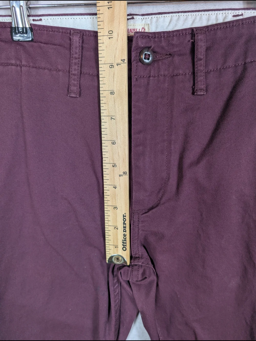 Levis Slim Straight Chino Pants Mens Size 29x30 Burgundy Cotton Stretch Casual